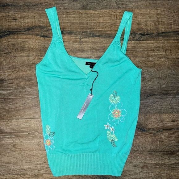 NWT BCBGMaxAzria Green Knitted Floral Embroidered & Embellished Tank Top Sz L - Picture 1 of 4